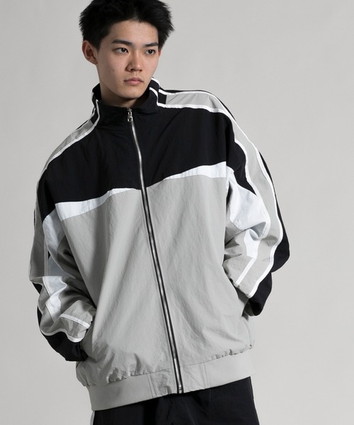aimoha(アイモハ)の「【aimoha neo】 Retro Color Block Jacket(ブルゾン・メンズ・ブラック/ネイビー・MEDIUM/XX-LARGE/LARGE/X-LARGE/XXX-LARGE/XXXX-LARGE)」の1枚目の写真