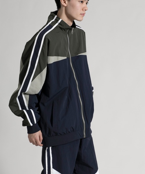 aimoha(アイモハ)の「【aimoha neo】 Retro Color Block Jacket(ブルゾン・メンズ・ブラック/ネイビー・MEDIUM/XX-LARGE/LARGE/X-LARGE/XXX-LARGE/XXXX-LARGE)」の16枚目の写真