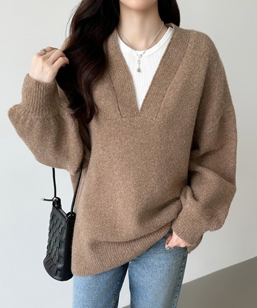 COCOMOMO(ココモモ)の「Vネックニット ドロップショルダー 長袖トップス(ニット/セーター・レディース・ダークグレー/ネイビー/ライトグレー/ブラウン/ブルー/アイボリー/グレー×ホワイト/ホワイト×ブラック・FREE)」の19枚目の写真