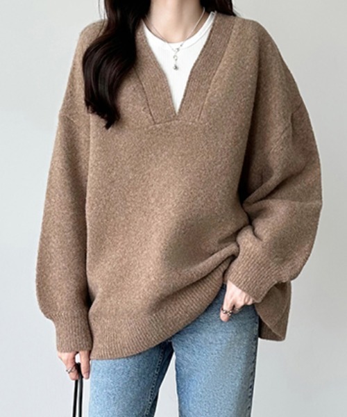 COCOMOMO(ココモモ)の「Vネックニット ドロップショルダー 長袖トップス(ニット/セーター・レディース・ダークグレー/ネイビー/ライトグレー/ブラウン/ブルー/アイボリー/グレー×ホワイト/ホワイト×ブラック・FREE)」の21枚目の写真
