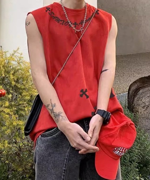 NOWLE（ノウル）の「【NOWLE】フェイクスエード ノースリーブ Tシャツ（Tシャツ/カットソー・メンズ・ベージュ系2/グレー系4/グレー系3/グレー系2/ホワイト系1/グレー系1/ブラック系1/カーキ系2/ベージュ系3/ベージュ系1/ブラック系2/レッド系2/レッド系1/ピンク系3/ピンク系2/ピンク系1/カーキ系1・FREE）」の16枚目の写真