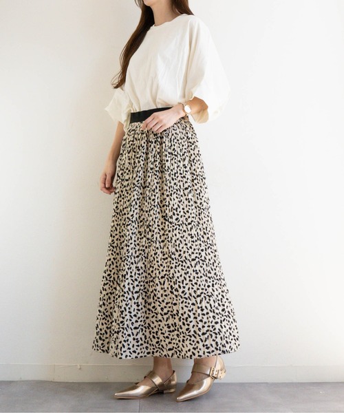 Fabby fabby（ファビィーファビィー）の「スタッズベルトフラットパンプス（パンプス・レディース・ブラック/シルバー/ゴールド・SMALL/MEDIUM/LARGE）」の5枚目の写真