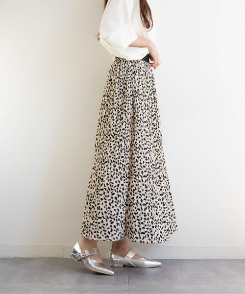 Fabby fabby（ファビィーファビィー）の「スタッズベルトフラットパンプス（パンプス・レディース・ブラック/シルバー/ゴールド・SMALL/MEDIUM/LARGE）」の12枚目の写真