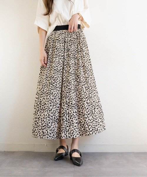 Fabby fabby（ファビィーファビィー）の「スタッズベルトフラットパンプス（パンプス・レディース・ブラック/シルバー/ゴールド・SMALL/MEDIUM/LARGE）」の14枚目の写真