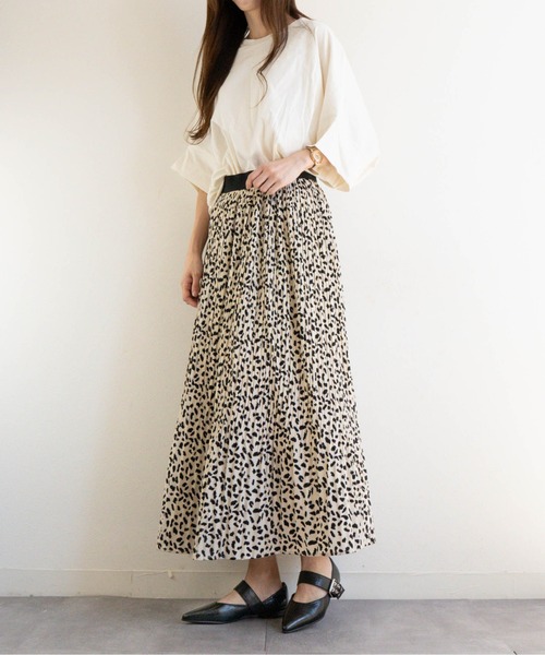 Fabby fabby（ファビィーファビィー）の「スタッズベルトフラットパンプス（パンプス・レディース・ブラック/シルバー/ゴールド・SMALL/MEDIUM/LARGE）」の15枚目の写真