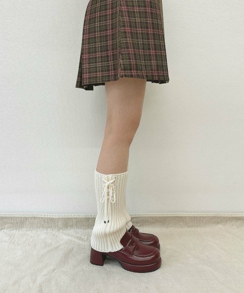 F i.n.t（フィント）の「レースアップニットレッグカバー/fint（レッグウォーマー・レディース・グレー/アイボリー・FREE）」の16枚目の写真