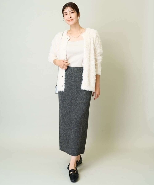 a.v.v（アーヴェヴェ）の「フェザーヤーンクルーネックニットカーディガン（カーディガン/ボレロ・レディース・ダークグレー/ピンク/アイボリー/チャコールグレー/ライトピンク・40/38/36/42/34）」の20枚目の写真