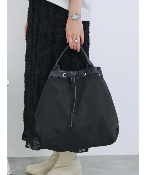 Samansa Mos2 blue（サマンサモスモスブルー）の「ナイロン巾着トートバッグ（ハンドバッグ・レディース・ブラック/グレー/ベージュ・F）」の2枚目の写真