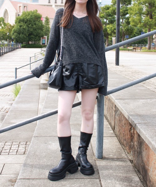 Reurie'（レウリィ）の「【新色追加 / HIT ITEM!】オーバーシアーVニット 長袖 Vネック 透け感 サマーニット シンプル 大人カジュアル ノームコア ナチュラル リラクシー 透かし編み 韓国（ニット/セーター・レディース・ネイビー/ベージュ/グリーン/チャコールグレー/ブラウン・FREE）」の21枚目の写真