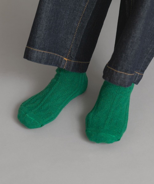 URBAN RESEARCH Sonny Label（アーバンリサーチサニーレーベル）の「H FOOTWEAR　ケーブルソックス（ソックス/靴下・レディース・グリーン/ライトグレー/マスタード/ベージュ・FREE）」の7枚目の写真