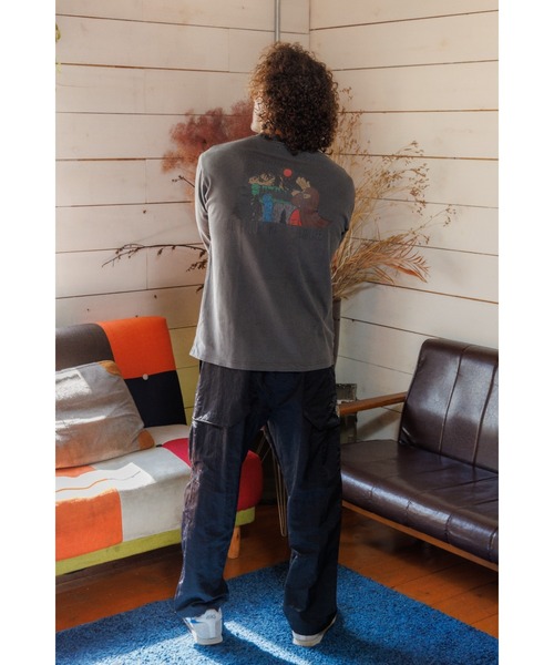 RIVER SIDE CULTURE(リバーサイドカルチャー)の「RIVER SIDE CULTURE/RSCコミック風ロンT (M4)(Tシャツ/カットソー・メンズ・カーキ/チャコールグレー・MEDIUM/LARGE/X-LARGE)」の1枚目の写真