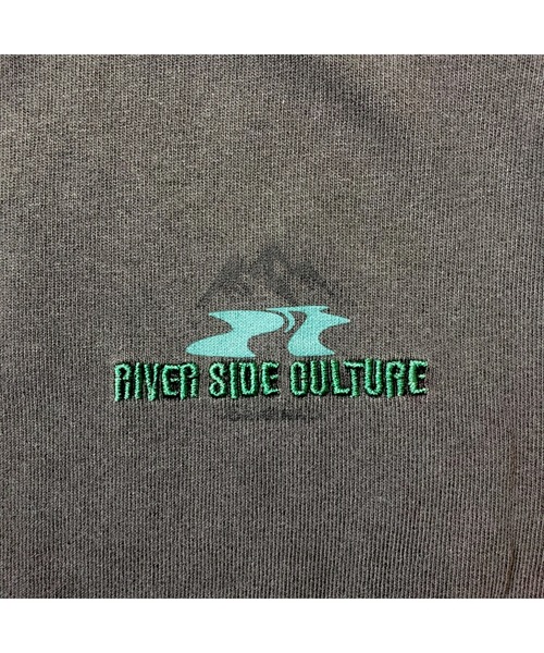 RIVER SIDE CULTURE(リバーサイドカルチャー)の「RIVER SIDE CULTURE/RSCコミック風ロンT (M4)(Tシャツ/カットソー・メンズ・カーキ/チャコールグレー・MEDIUM/LARGE/X-LARGE)」の5枚目の写真