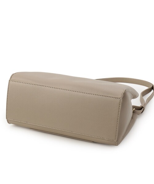 OPAQUE.CLIP（オペークドットクリップ）の「【2WAY】フロントバースクエアデザインミドルバッグ（ハンドバッグ・レディース・ブラック/アイボリー/ベージュ・00）」の18枚目の写真