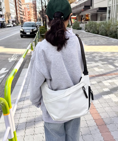 SOLLON.(ソルロン)の「ミリタリーナイロンボディバッグ(ボディバッグ/ウエストポーチ・レディース・ブラック/アイボリー/ホワイト/レッド・FREE)」の15枚目の写真