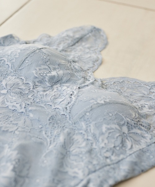 mysty woman(ミスティウーマン)の「カップ付きレースインナータンク 322313(タンクトップ・レディース・ブラック/オフホワイト/グレイッシュブルー・FREE)」の17枚目の写真