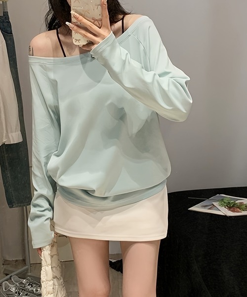 Dream garden(ドリームガーデン)の「オフショルダー長袖Tシャツ(Tシャツ/カットソー・レディース・ホワイト/グレー・FREE)」の8枚目の写真