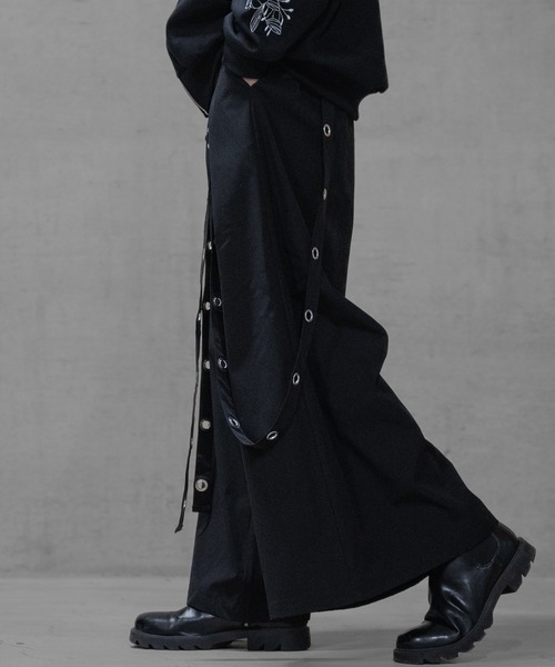 31】アイレットサスペンダー付き ワイド袴パンツ（スラックス