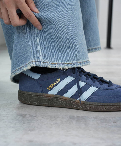 adidas（アディダス）の「adidas/アディダス HANDBALL SPEZIAL BD7633 IF7086（スニーカー・レディース・ネイビー/ライトグレー・23.5cm/23cm/22.5cm/24.5cm/24cm）」の6枚目の写真