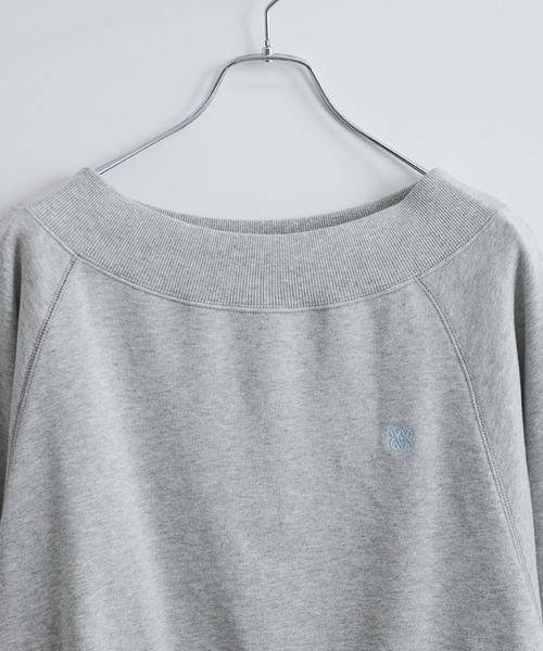 VIS（ビス）の「【2WAY】ワンオフショルダー胸刺繍スウェットプルオーバー（スウェット・レディース・キナリ/ピンク系その他2/ライトグレー・FREE）」の17枚目の写真