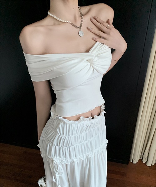Jasmine Grandiflorum(ジャスミングランディフローラム)の「【Jasmine】オフショルクロスデザイン半袖Tシャツ (SS)(Tシャツ/カットソー・レディース・チョコ/ホワイト/ブラック/ピンク・FREE)」の11枚目の写真