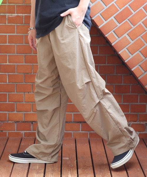 ８(eight)（エイト）の「ナイロンワッシャー 裏メッシュ パラシュートパンツ（カーゴパンツ・メンズ・カーキ/ブラック/ベージュ/グレー・MEDIUM/X-LARGE/LARGE）」の9枚目の写真