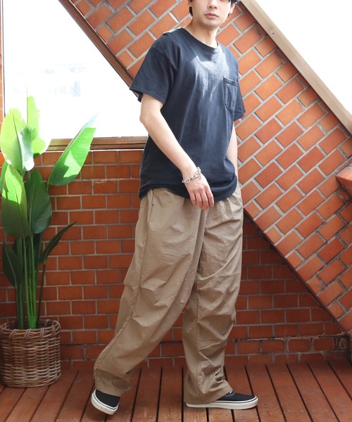 ８(eight)（エイト）の「ナイロンワッシャー 裏メッシュ パラシュートパンツ（カーゴパンツ・メンズ・カーキ/ブラック/ベージュ/グレー・MEDIUM/X-LARGE/LARGE）」の13枚目の写真