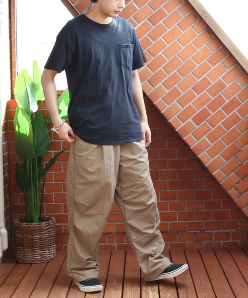 ８(eight)（エイト）の「ナイロンワッシャー 裏メッシュ パラシュートパンツ（カーゴパンツ・メンズ・カーキ/ブラック/ベージュ/グレー・MEDIUM/X-LARGE/LARGE）」の15枚目の写真