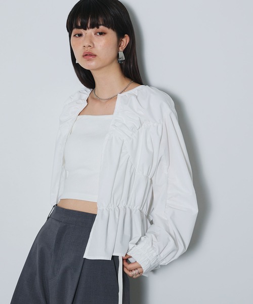 ELLEgirl（エルガール）の「デザイン切替ギャザーブラウス【ELLEgirl/エルガール】（シャツ/ブラウス・レディース・ブラック/オフホワイト・FREE）」の10枚目の写真