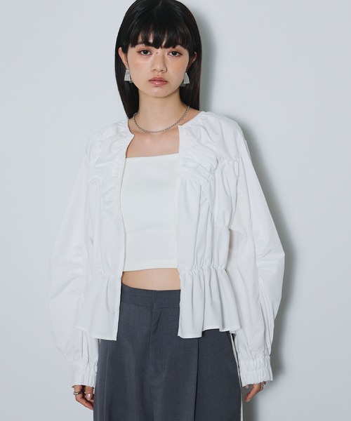 ELLEgirl（エルガール）の「デザイン切替ギャザーブラウス【ELLEgirl/エルガール】（シャツ/ブラウス・レディース・ブラック/オフホワイト・FREE）」の15枚目の写真