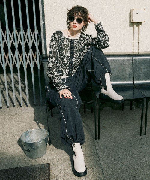 ELLEgirl（エルガール）の「ウェーブデザインパラシュートパンツ【ELLEgirl/エルガール】（カーゴパンツ・レディース・ブラック/ベージュ・FREE）」の16枚目の写真