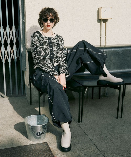 ELLEgirl（エルガール）の「ウェーブデザインパラシュートパンツ【ELLEgirl/エルガール】（カーゴパンツ・レディース・ブラック/ベージュ・FREE）」の14枚目の写真