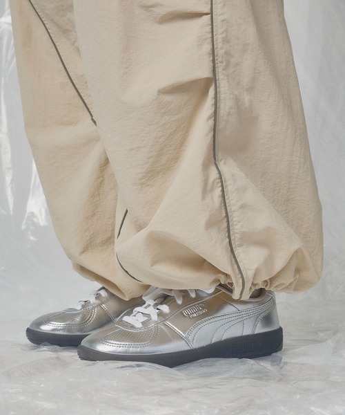 ELLEgirl（エルガール）の「ウェーブデザインパラシュートパンツ【ELLEgirl/エルガール】（カーゴパンツ・レディース・ブラック/ベージュ・FREE）」の3枚目の写真