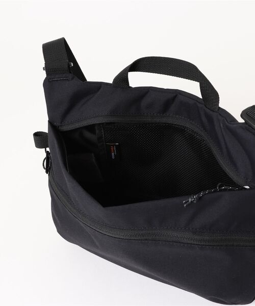 Gramicci(グラミチ)の「/GRAMICCI(グラミチ) /CORDURA SHOULDER BAG(ショルダーバッグ・メンズ・ブラック/オリーブ・FREE)」の8枚目の写真