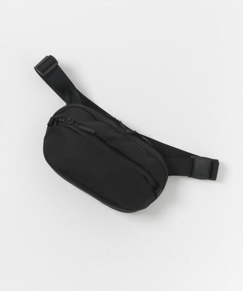 Aer（エアー）の「Aer　Day Sling 3（ショルダーバッグ・メンズ・ブラック・FREE）」の2枚目の写真
