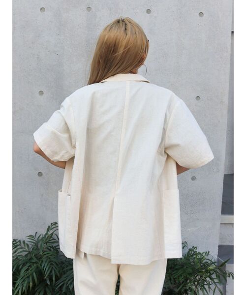 Ungrid（アングリッド）の「ハーフスリーブシャツジャケット（シャツ/ブラウス・レディース・アイボリー/キャメル・FREE）」の5枚目の写真