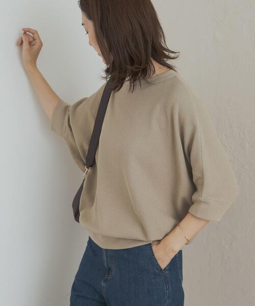 URBAN RESEARCH DOORS（アーバンリサーチドアーズ）の「タックフライスワイドTシャツ（Tシャツ/カットソー・レディース・ミント/ネイビー/ホワイト系その他/ライトベージュ/ナチュラル/チャコールグレー/オレンジ系その他/ベージュ・MEDIUM）」の11枚目の写真