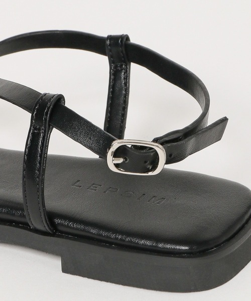 LEPSIM（レプシィム）の「メタルトングフラットサンダル　327880（サンダル・レディース・ブラック/ブラウン・LARGE/MEDIUM）」の5枚目の写真