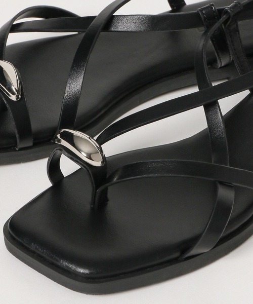 LEPSIM（レプシィム）の「メタルトングフラットサンダル　327880（サンダル・レディース・ブラック/ブラウン・LARGE/MEDIUM）」の7枚目の写真