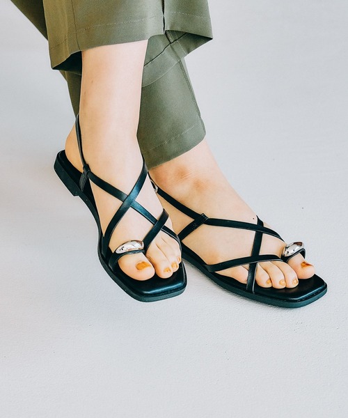 LEPSIM（レプシィム）の「メタルトングフラットサンダル　327880（サンダル・レディース・ブラック/ブラウン・LARGE/MEDIUM）」の20枚目の写真