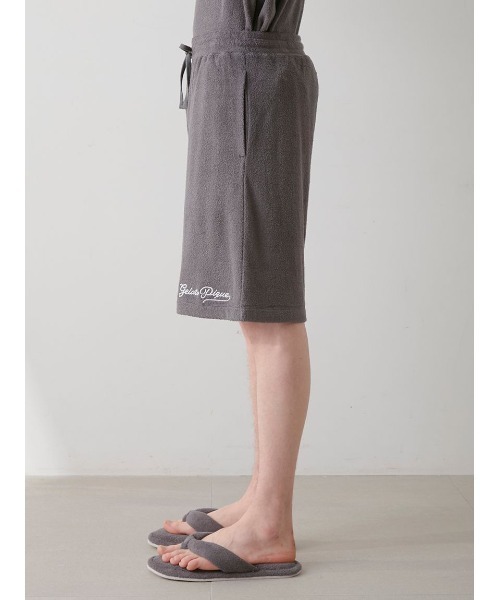 gelato pique（ジェラートピケ）の「【ONLINE限定】【HOMME】パイルロゴ刺繍Tシャツ&ハーフパンツ（ルームウェア/パジャマ・メンズ・ダークグレー/ネイビー/ブルー・MEDIUM/LARGE）」の4枚目の写真