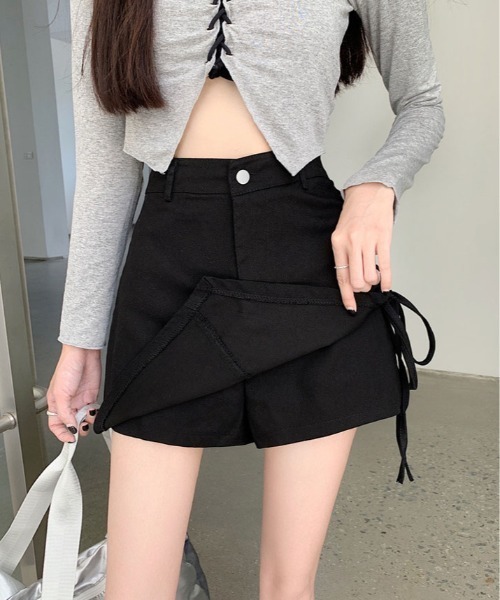 kirakiraShop(キラキラショップ)の「サイドリボン ラップスカート パンツ(デニムパンツ・レディース・ベージュ/ブラック・M/L)」の5枚目の写真
