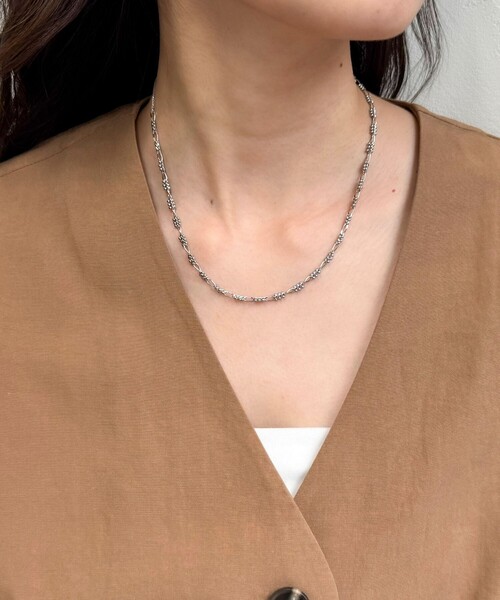 fredy emue（フレディエミュ）の「つぶつぶモチーフチェーンネックレス（ネックレス・レディース・ゴールド/シルバー・FREE）」の3枚目の写真