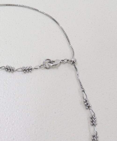 fredy emue（フレディエミュ）の「つぶつぶモチーフチェーンネックレス（ネックレス・レディース・ゴールド/シルバー・FREE）」の8枚目の写真