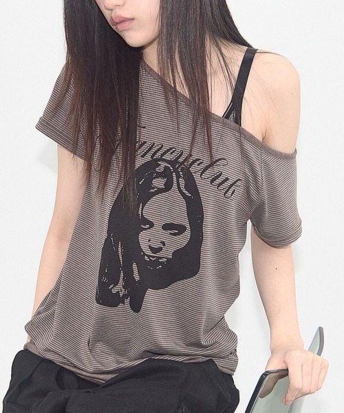 FANCY CLUB（ファンシークラブ）の「★K-POPアイドル着用 FANCY CLUB／ワンショルダーＴ（Tシャツ/カットソー・レディース・ブラウン/ブラック・FREE）」の21枚目の写真