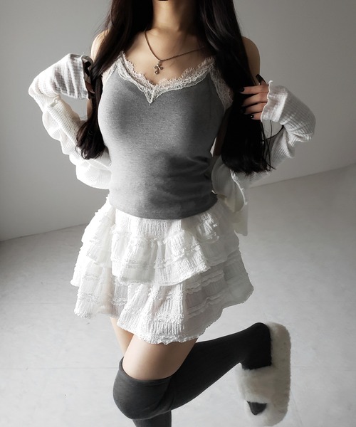 me+em select(ミームセレクト)の「【 4color /カップ付 】レースドッキングリブキャミソール /lace docking ribbed camisole(キャミソール・レディース・チャコール/ホワイト/グレー/ブラック・FREE)」の15枚目の写真