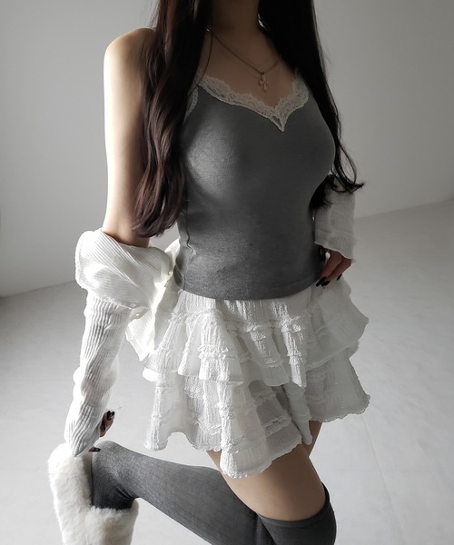 me+em select(ミームセレクト)の「【 4color /カップ付 】レースドッキングリブキャミソール /lace docking ribbed camisole(キャミソール・レディース・チャコール/ホワイト/グレー/ブラック・FREE)」の16枚目の写真