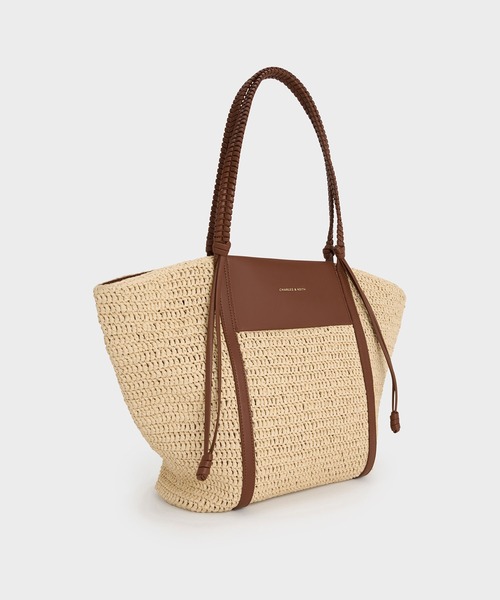 【美品✨】チャールズアンドキース　シャリア ラフィアウーブントートバッグ Shalia シャリア ラフィアウーブントートバッグ（トートバッグ