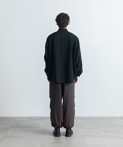 CITY TOKYO（シティトウキョウ）の「Twist linen オーバーシャツ（シャツ/ブラウス・メンズ・ベージュ/オフホワイト/ブラック・2/1）」の19枚目の写真