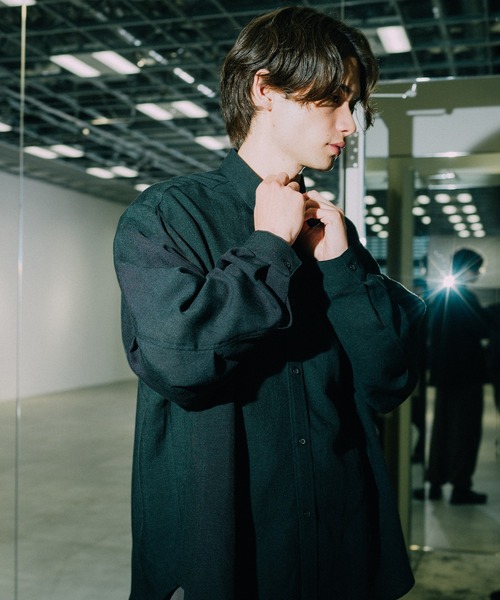 CITY TOKYO（シティトウキョウ）の「Twist linen オーバーシャツ（シャツ/ブラウス・メンズ・ベージュ/オフホワイト/ブラック・2/1）」の3枚目の写真