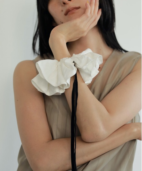 韓国発【TATIANA】Velvet Ribbon Bouquet Scrunch★シュシュ Designer fashion, Seoul-fully created | W Concept